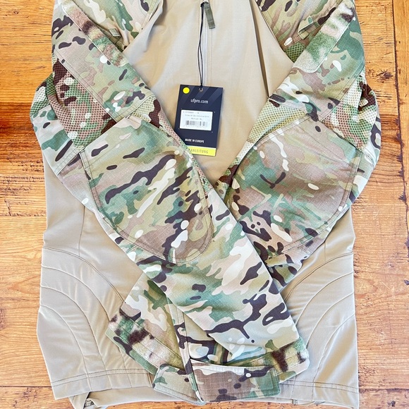 UF PRO Striker XT Gen 3 Combat Top in Multicam
XL NWT - Picture 2 of 4
